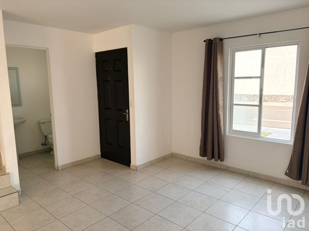 Casa en renta Av. Vía Catania 1 B El Mirador, Marqués, Querétaro CP 76246