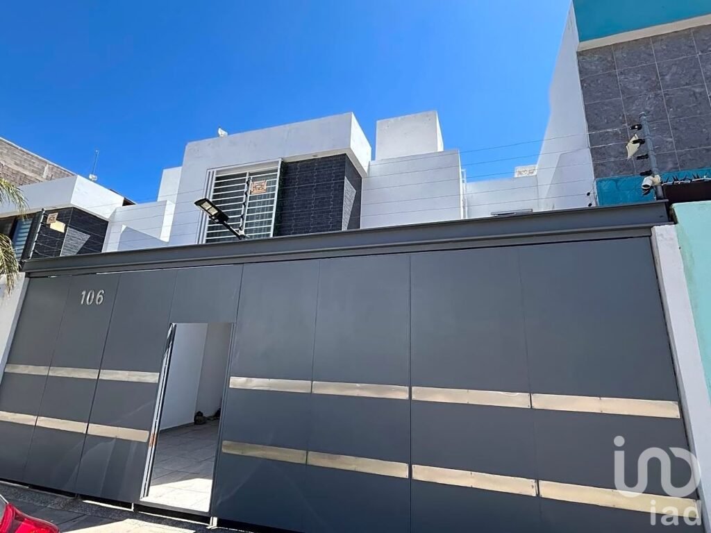 Casa en venta en Fuerte Ventura con porton automatico