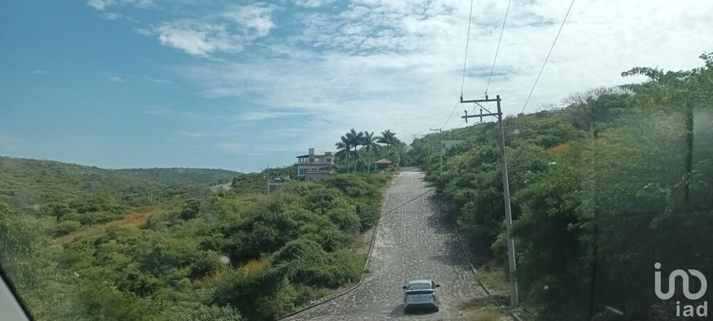 TERRENO PANORÁMICO EN HUERTAS DE AGUA DULCE EN TLALTIZAPAN, MORELOS.