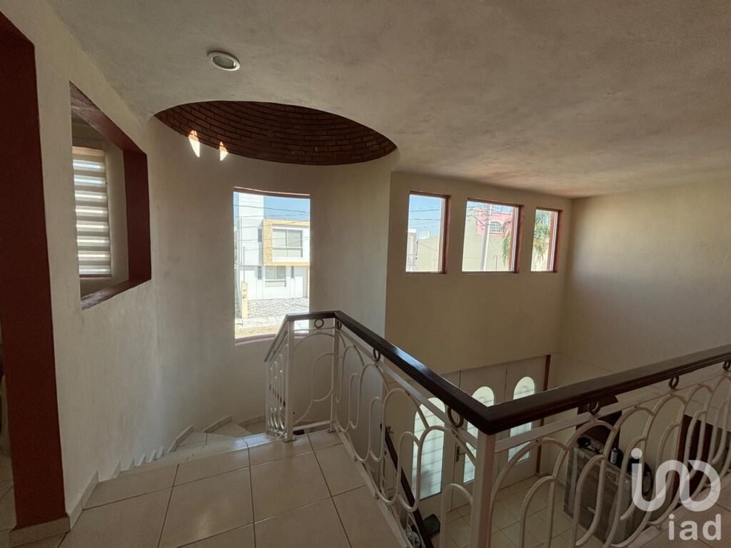 CASA en VENTA , conectividad con todo Quérétaro