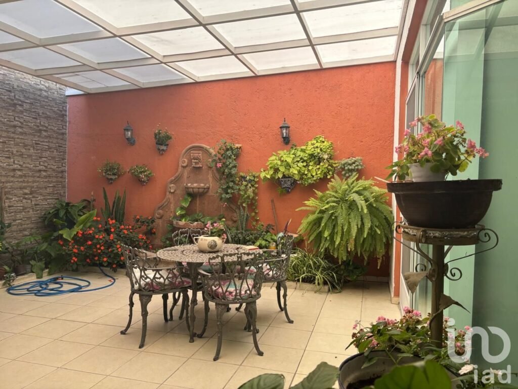 CASA en VENTA , conectividad con todo Quérétaro