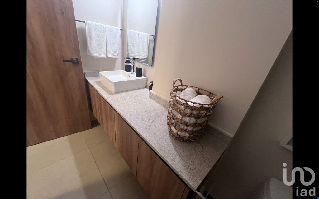 Departamento en venta 2 recámaras en Av. Colosio vista Laguna Nichupté, Cancún Quintana Roo