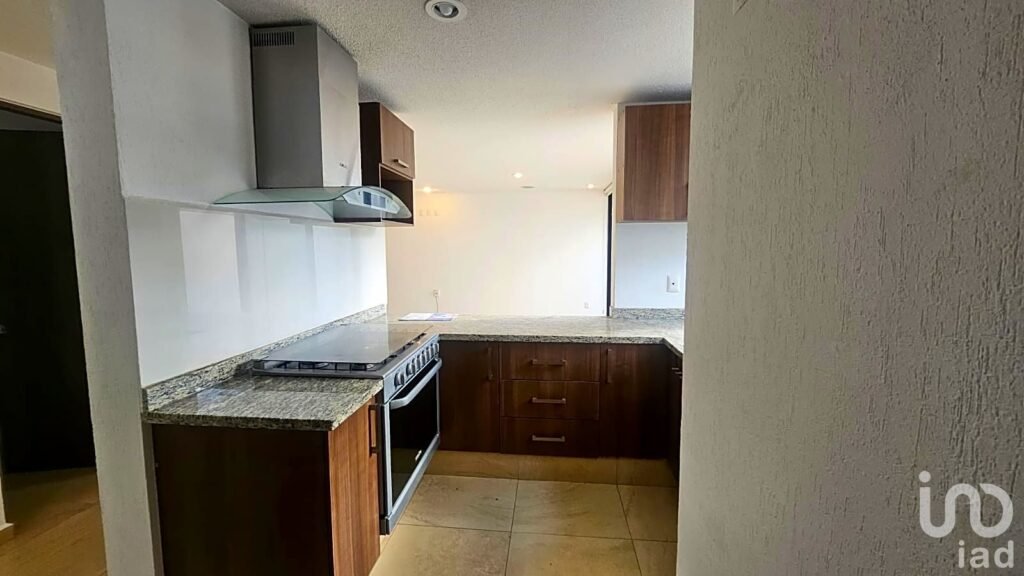 Casa en Renta El Refugio Privada El Milagro con Alberca y Vigilancia