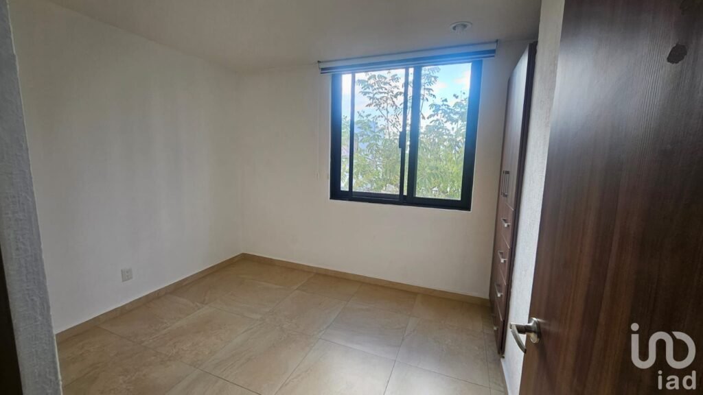 Casa en Renta El Refugio Privada El Milagro con Alberca y Vigilancia