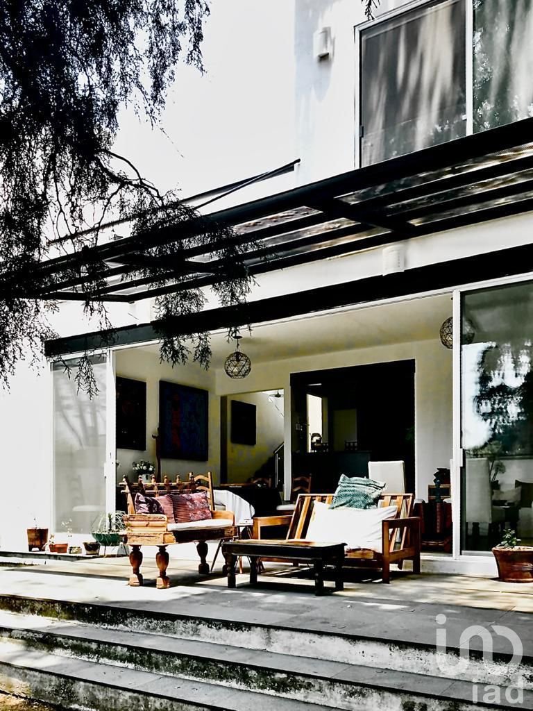 CASA EN FRACCIONAMIENTO ARBOLADO, FRESCO, CON ACCESO CONTROLADO Y VIGILANCIA