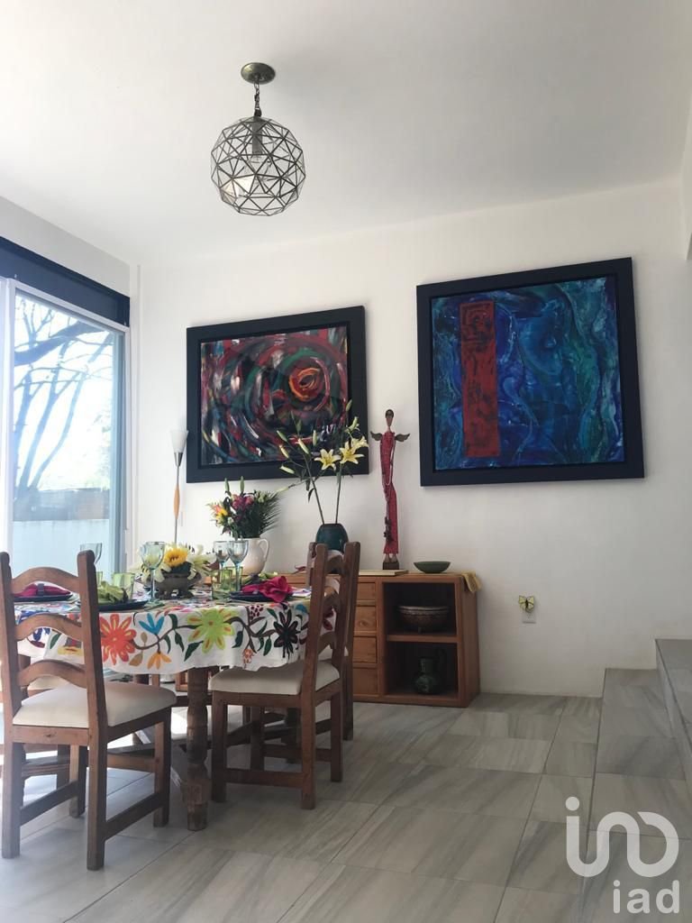 CASA EN FRACCIONAMIENTO ARBOLADO, FRESCO, CON ACCESO CONTROLADO Y VIGILANCIA