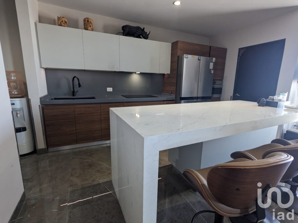 Departamento Amueblado en Renta Torre Puntacero frente a Fundidora