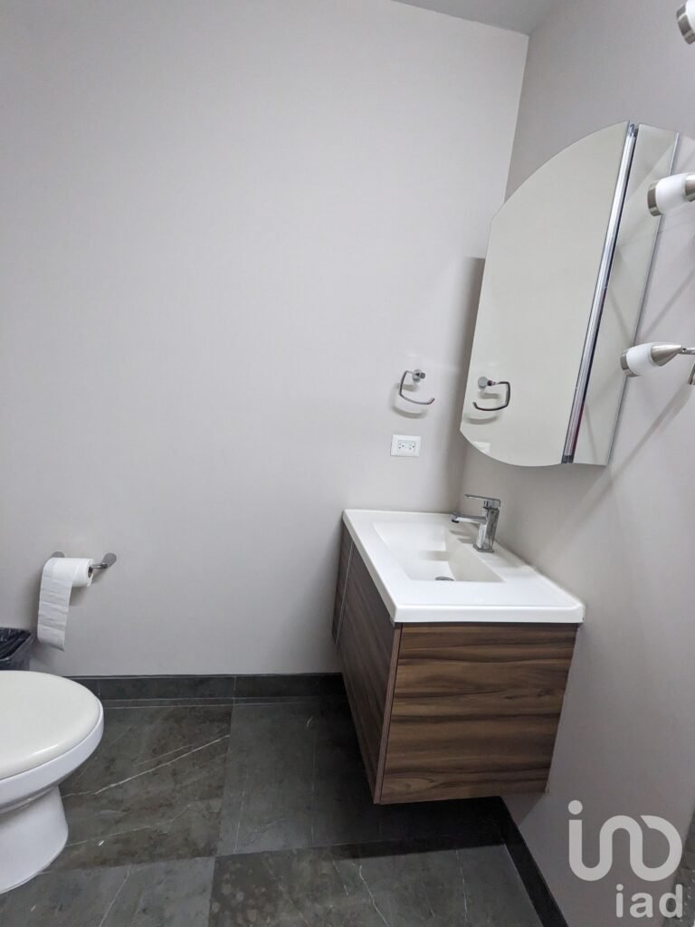 Departamento Amueblado en Renta Torre Puntacero frente a Fundidora