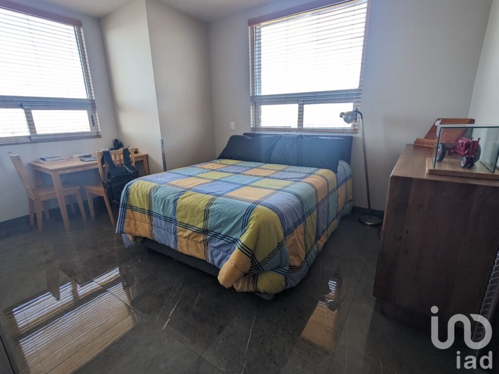 Departamento Amueblado en Renta Torre Puntacero frente a Fundidora