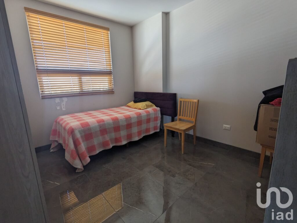 Departamento Amueblado en Renta Torre Puntacero frente a Fundidora