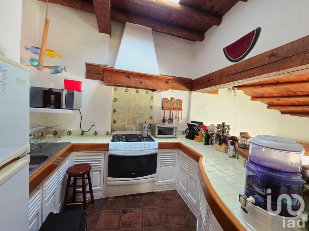 Casa en venta vista panoramica sobre el lago. La Peña Valle de Bravo.