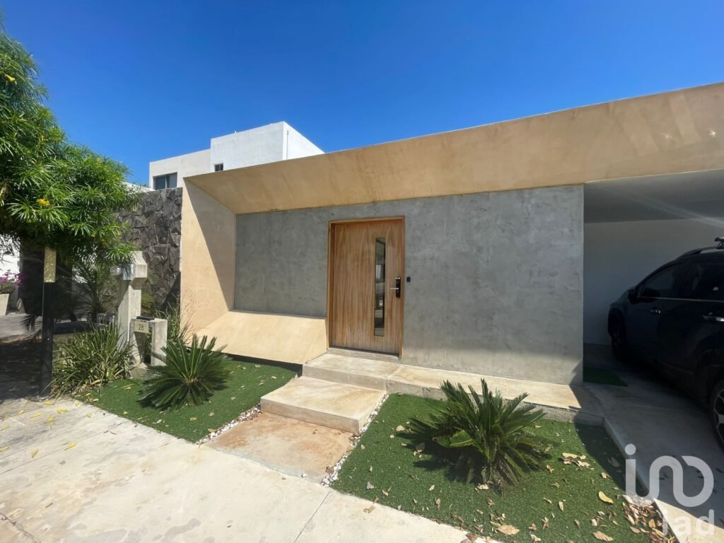 CASA EN VENTA DE UNA PLANTA EN ZENTURA RESIDENCIAL, MÉRIDA YUCATÁN