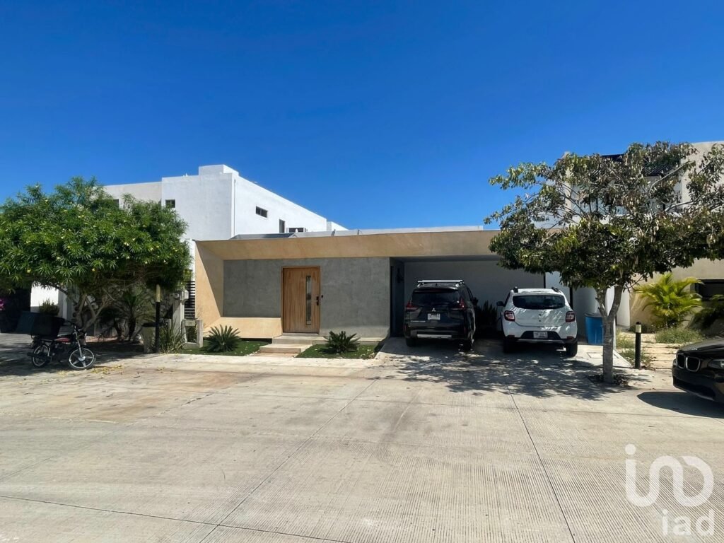 CASA EN VENTA DE UNA PLANTA EN ZENTURA RESIDENCIAL, MÉRIDA YUCATÁN