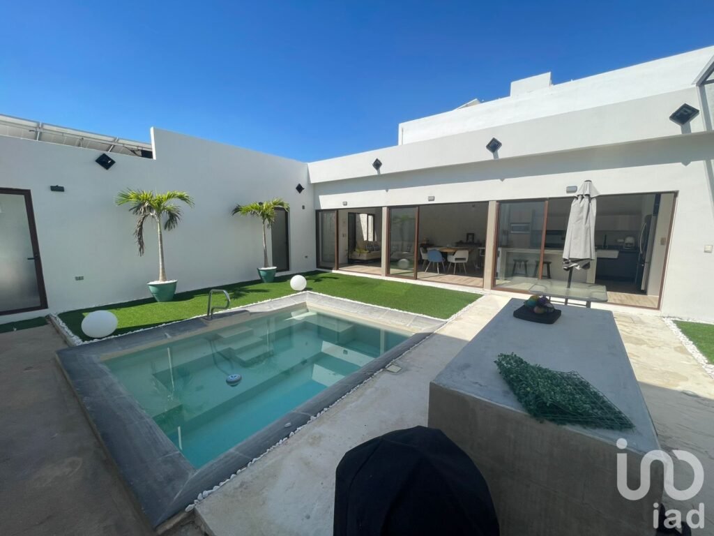 CASA EN VENTA DE UNA PLANTA EN ZENTURA RESIDENCIAL, MÉRIDA YUCATÁN