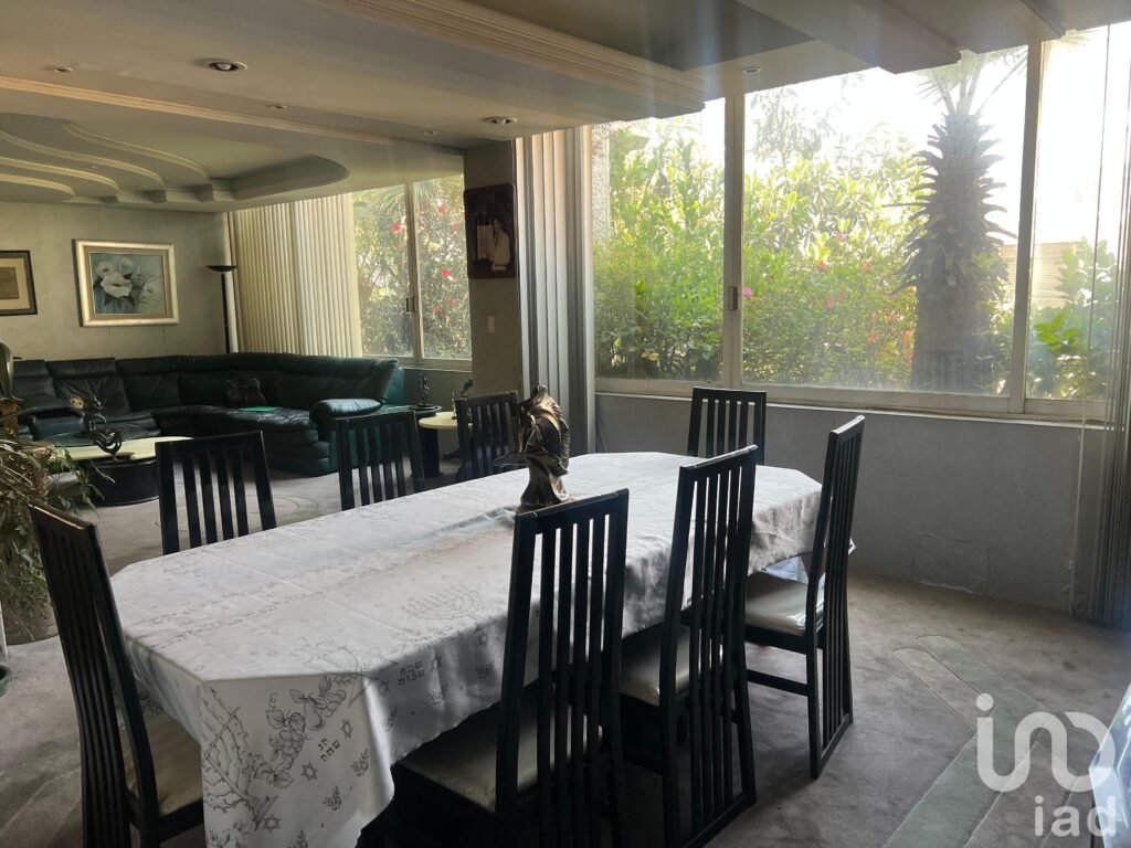 CASA EN VENTA amplia y luminosa en IRRIGACIÓN