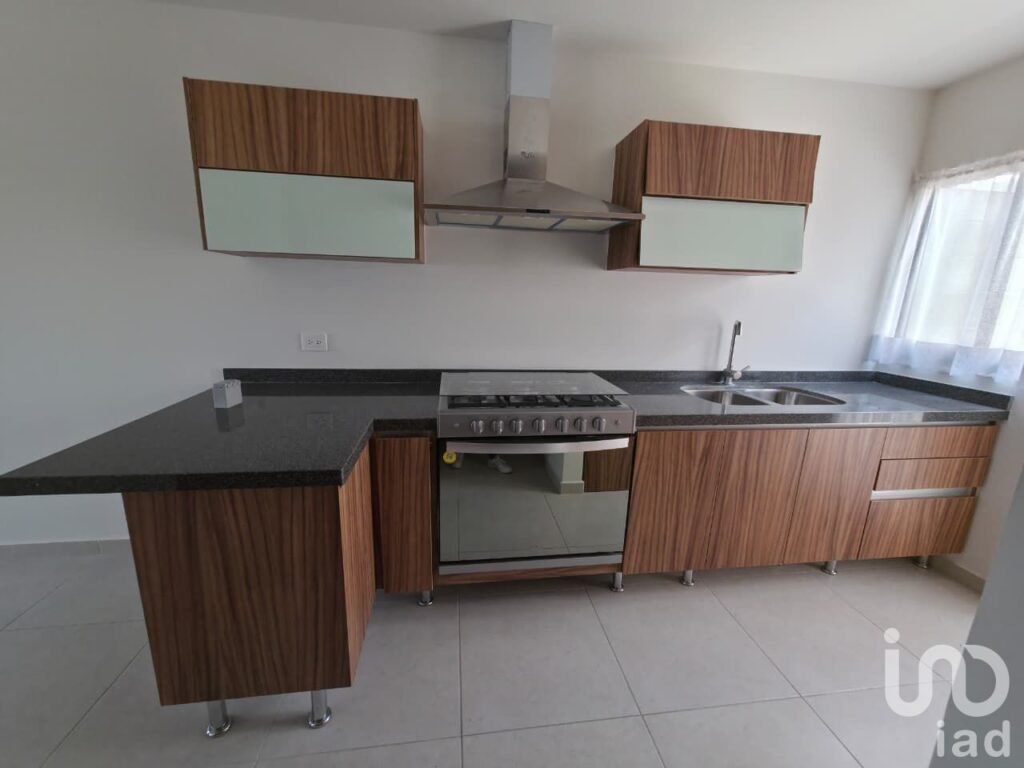 Se Vende Casa en Condominio Privado, Zakia, Queretaro