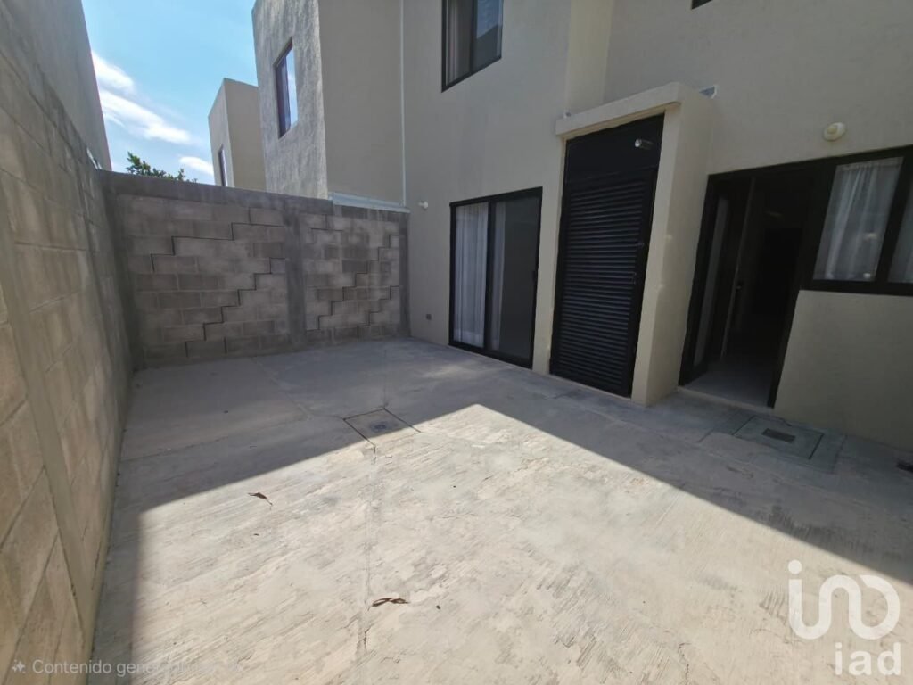 Se Vende Casa en Condominio Privado, Zakia, Queretaro