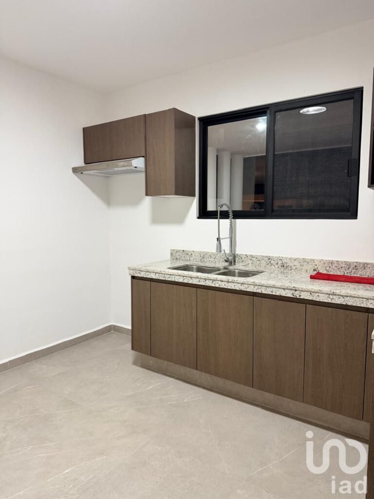 CASA EN RENTA EN CAPRI CHOLUL, MÉRIDA YUCATÁN.