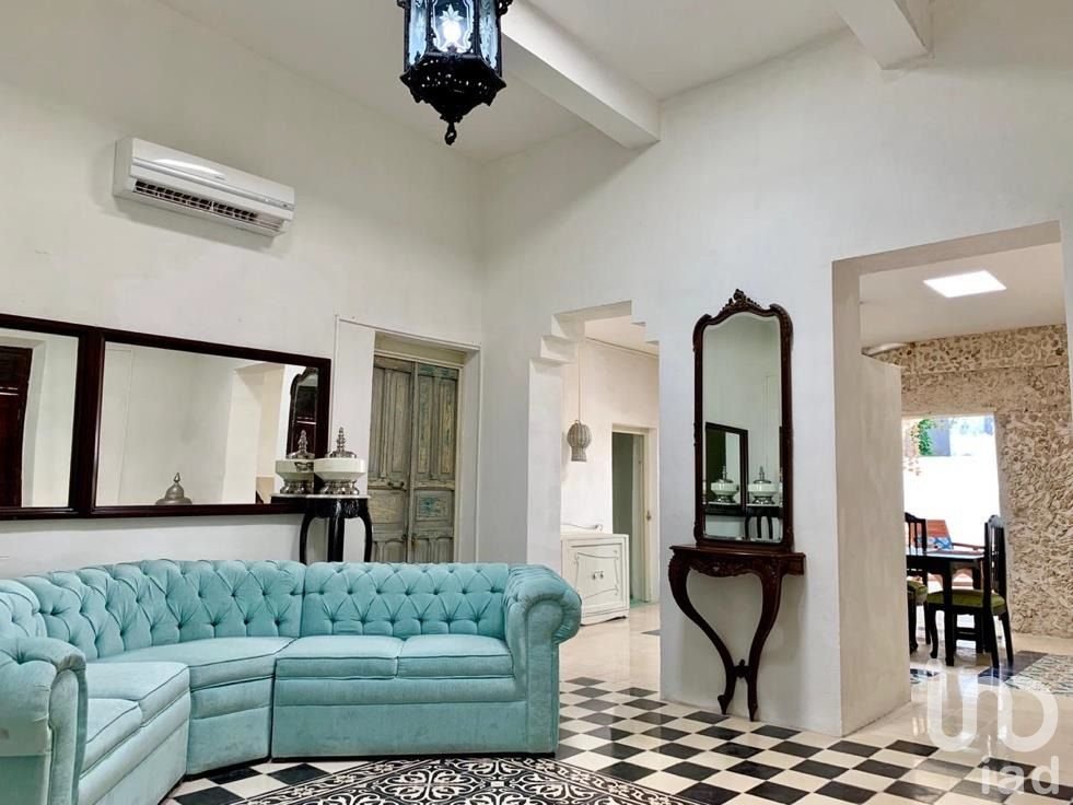 CASA EN VENTA EN EL BARRIO DE SANTIAGO, CENTRO MÉRIDA, YUCATÁN