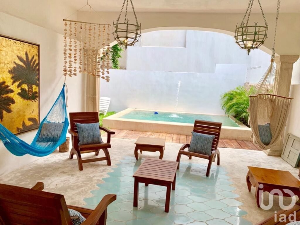 CASA EN VENTA EN EL BARRIO DE SANTIAGO, CENTRO MÉRIDA, YUCATÁN