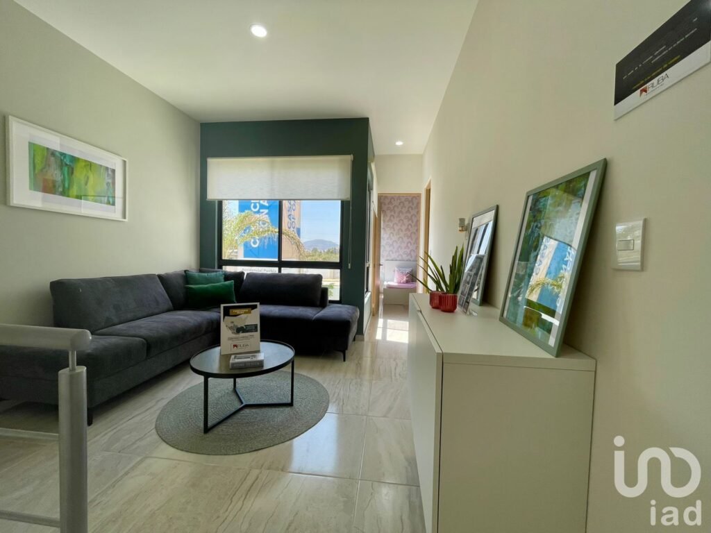 SE VENDE HERMOSA CASA EN CLUSTER SANTORINI EN LOMAS DE ANGELOPOLIS