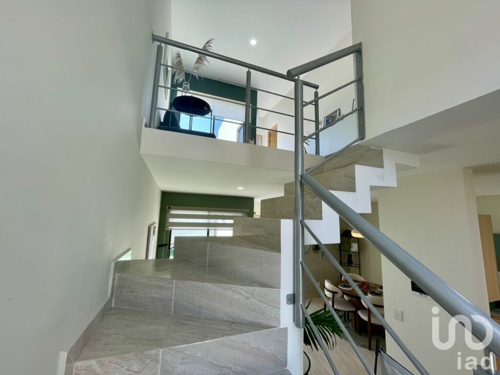 SE VENDE HERMOSA CASA EN CLUSTER SANTORINI EN LOMAS DE ANGELOPOLIS