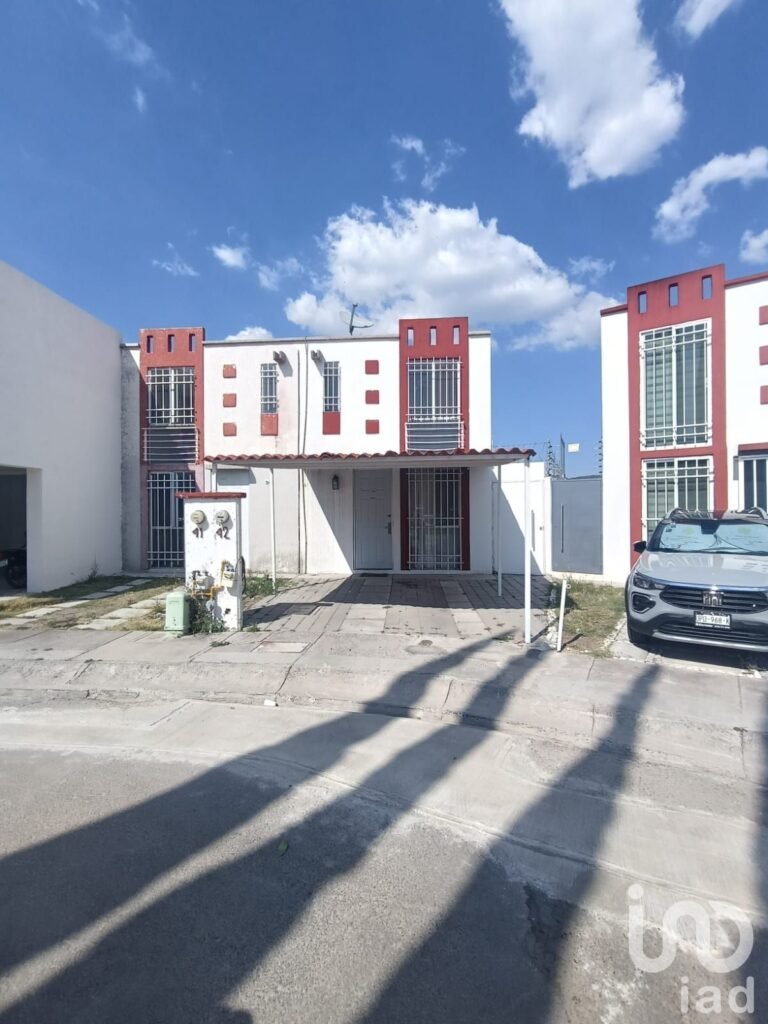 Casa en venta en Paseos del Pedregal, Querétaro Qro.