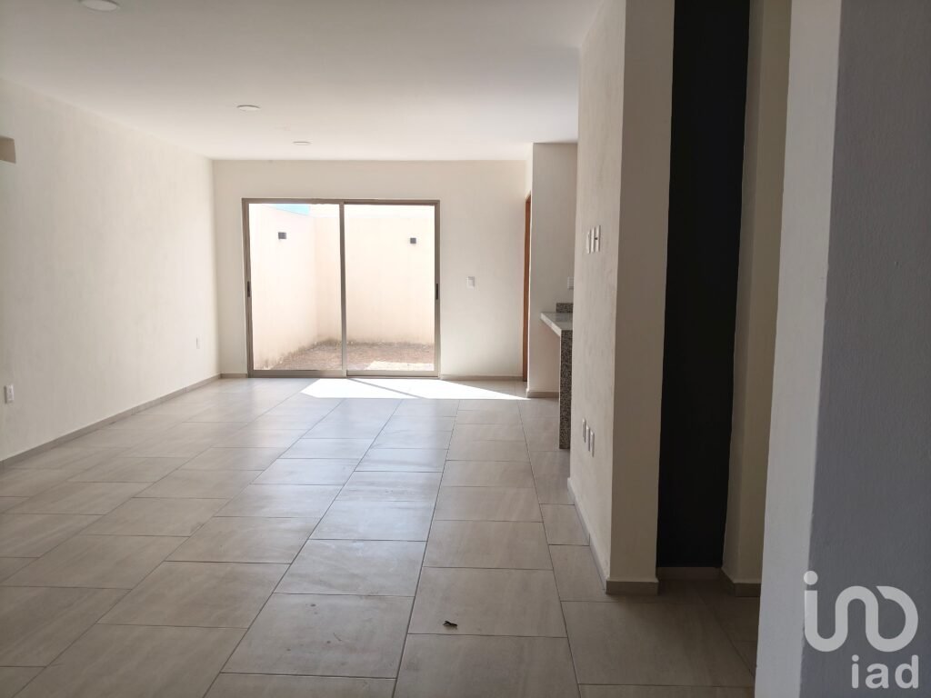 Casa en Venta de 3 Recámaras al Norte de Villa de Álvarez