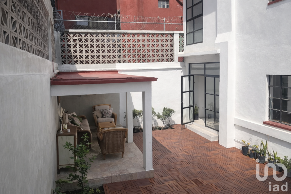 Casa Verde en venta Benito Juárez, Pocas propiedades hoy combinan habitar, ampliar o desarrollar.