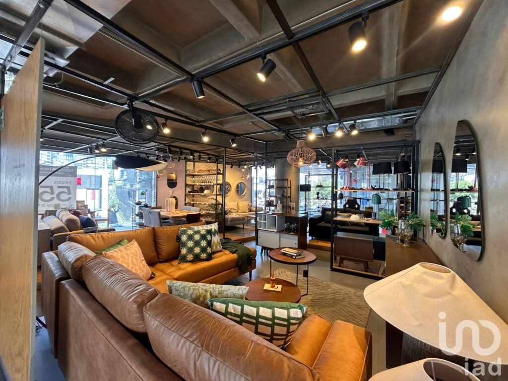 Local comercial premium en esquina enrenta en Interlomas