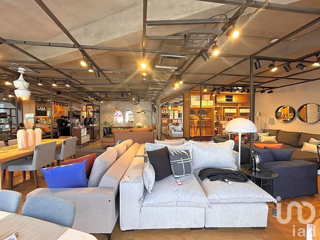 Local comercial premium en esquina enrenta en Interlomas