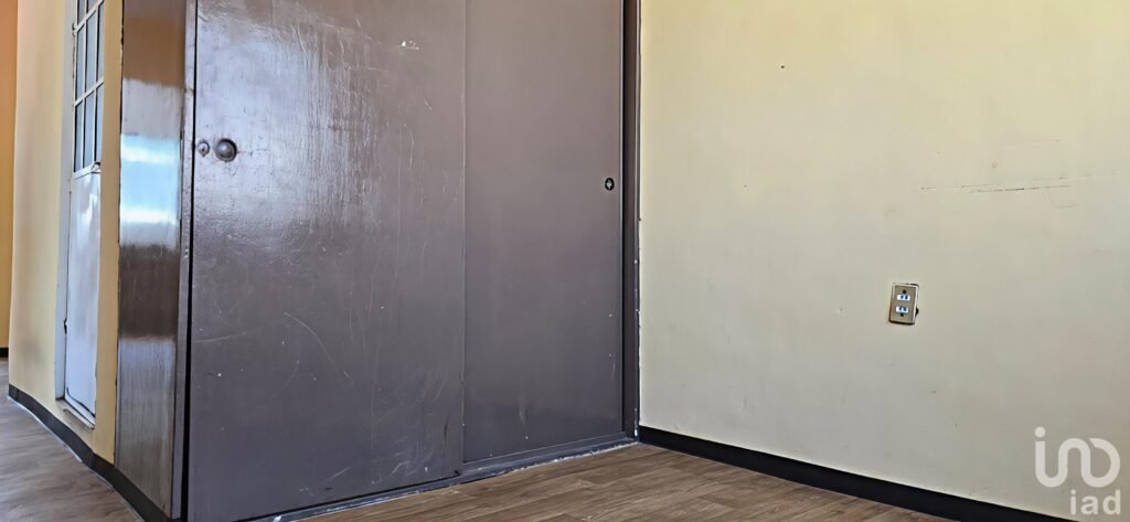 Casa en venta para remodelar en la colonia Santa Anita, Iztacalco, Ciudad de México