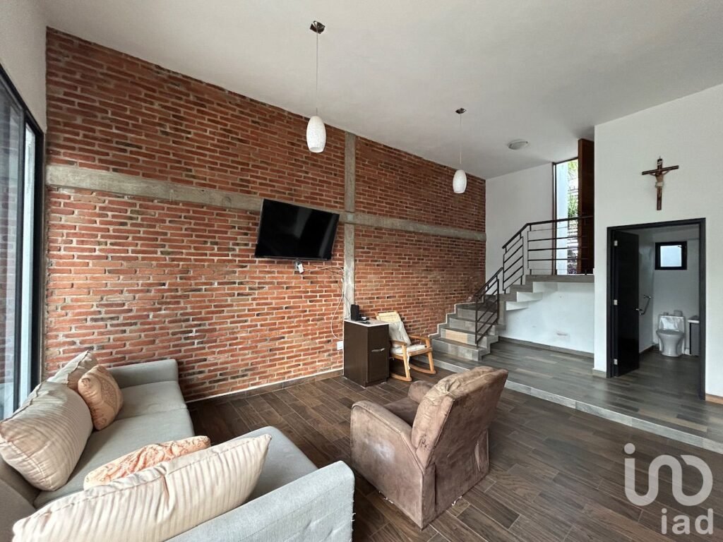 Casa en venta con estilo moderno en Cuernavaca