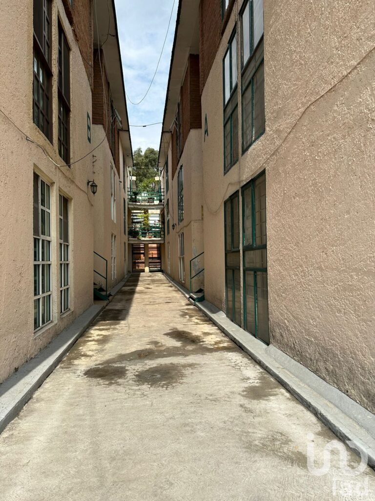 DEPARTAMENTO EN VENTA EN LOMAS ESTRELLA