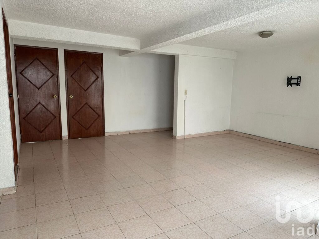 DEPARTAMENTO EN VENTA EN LOMAS ESTRELLA