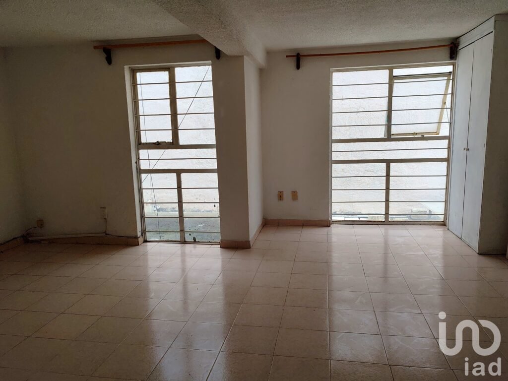 DEPARTAMENTO EN VENTA EN LOMAS ESTRELLA