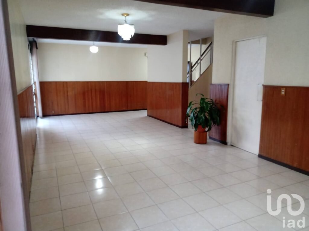 Casa en venta en Col Ladrón de Guevara, Guadalajara Jalisco