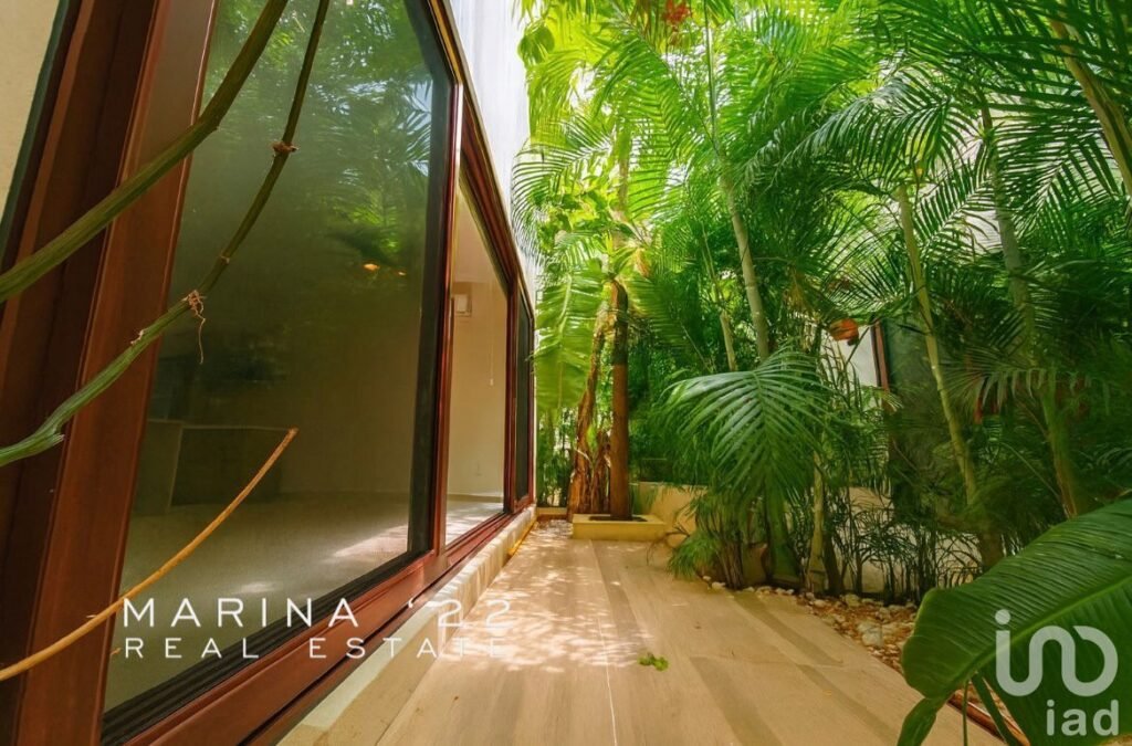 Townhouse for SALE in one of the most exclusive areas of the Riviera Maya- Duplex en zona de lujo