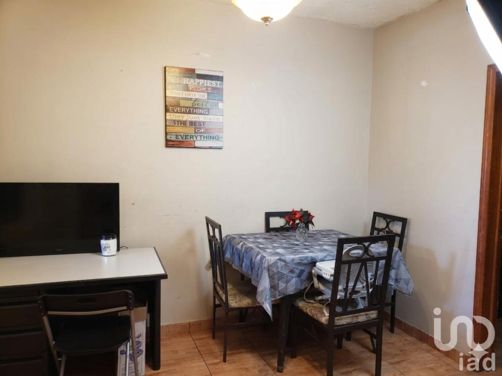 CASA EN VENTA EN PORTALES 4, MEXICALI.