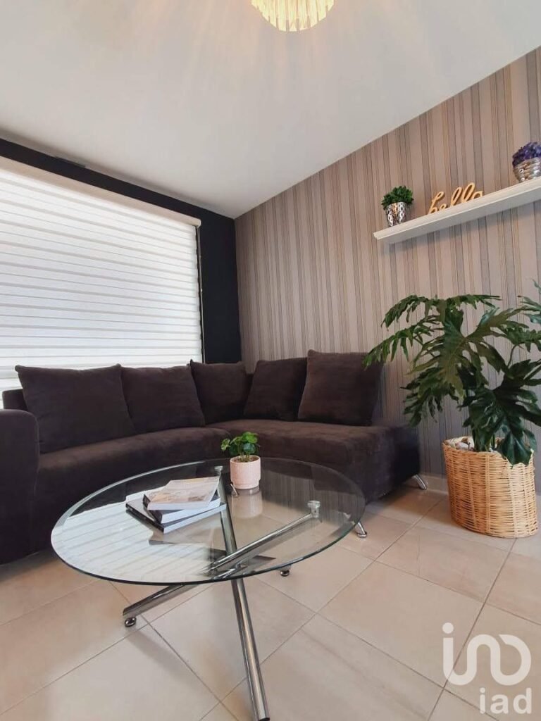 CASA AMUEBLADA EN RENTA, CON ROOF GARDEN EN ZONA VOLKSWAGEN, CUAUTLANCINGO.