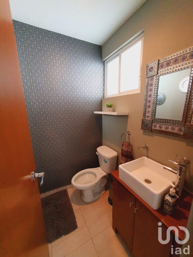 CASA AMUEBLADA EN RENTA, CON ROOF GARDEN EN ZONA VOLKSWAGEN, CUAUTLANCINGO.