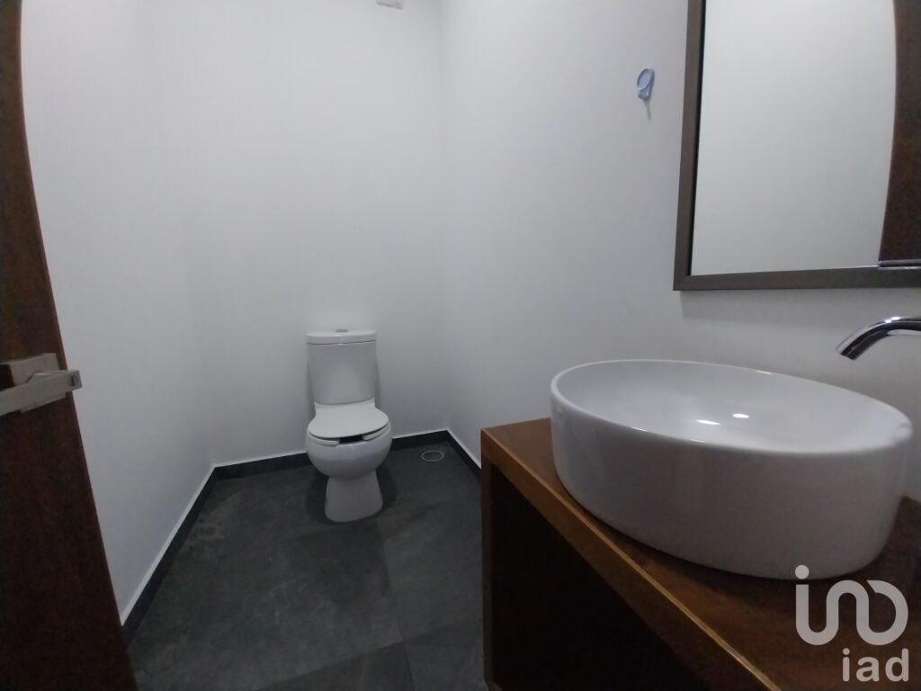 RENTA DE ESPACIO EN PRIMER PISO PARA LOCAL/OFICINA EN LA COLONIA REFORMA, OAXACA DE JUAREZ, OAXACA.