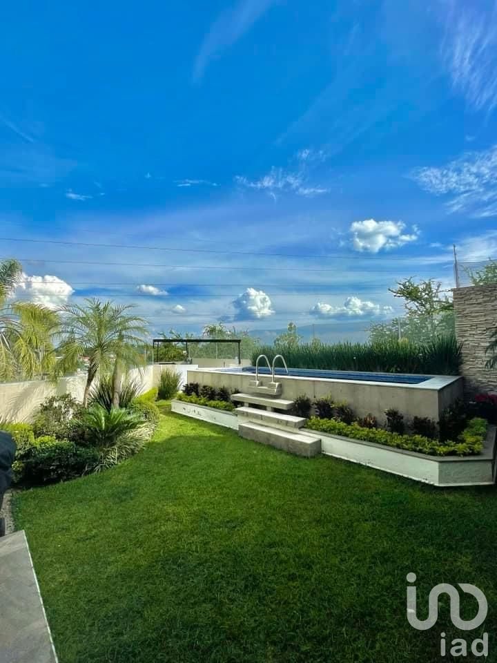 Casa en Venta en Privada Palmira Tinguindin Cuernavaca Mor