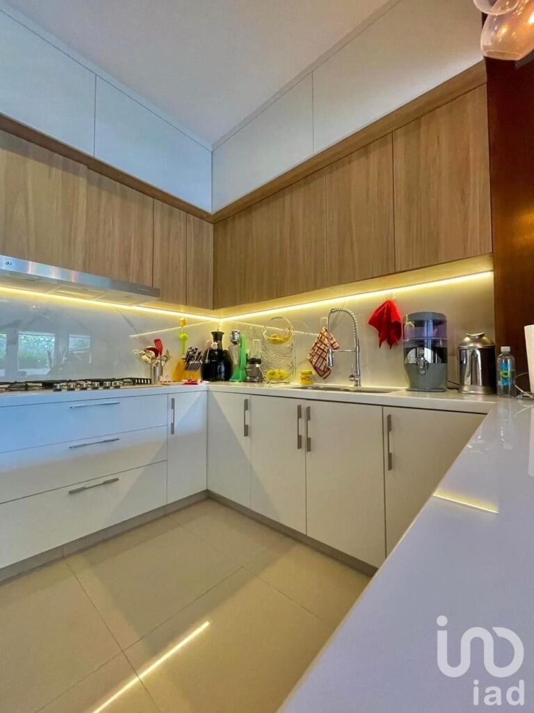 Casa en Venta en Privada Palmira Tinguindin Cuernavaca Mor