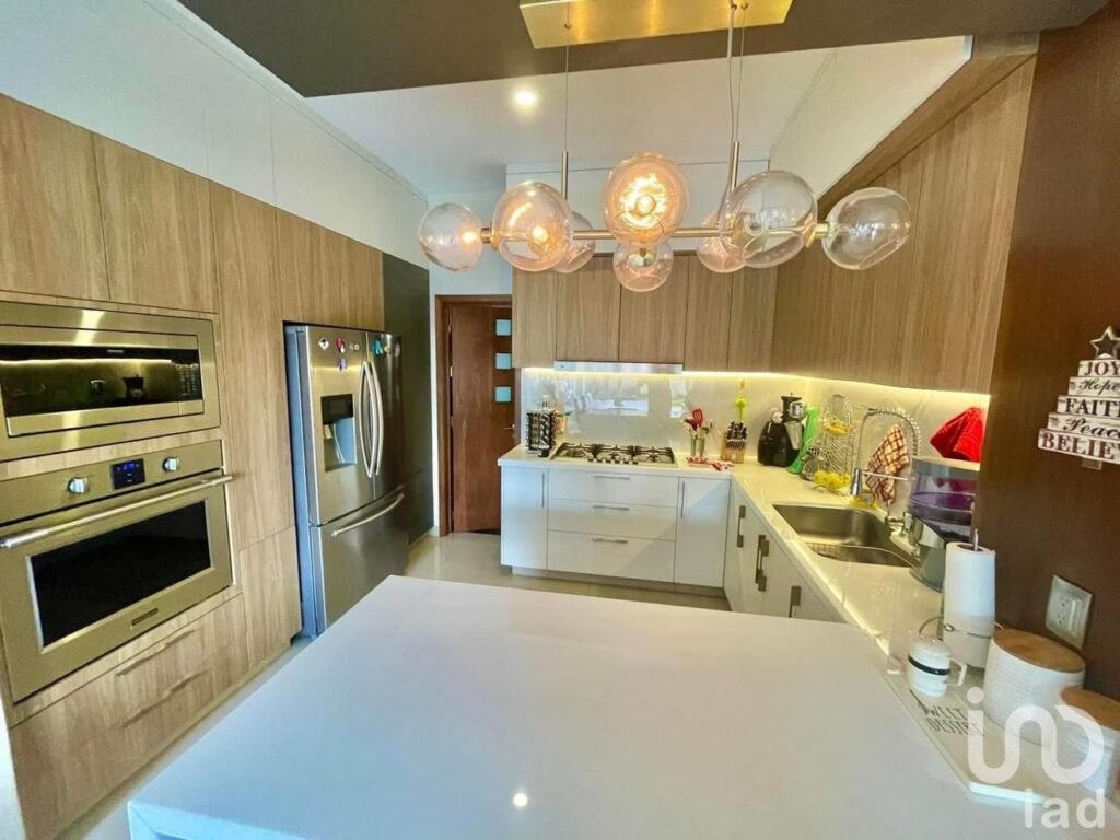 Casa en Venta en Privada Palmira Tinguindin Cuernavaca Mor