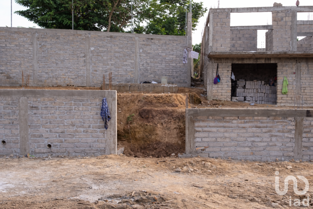 Venta de terreno, Bardeado en privada, Barranca y Amates, Villahermosa, Tabasco