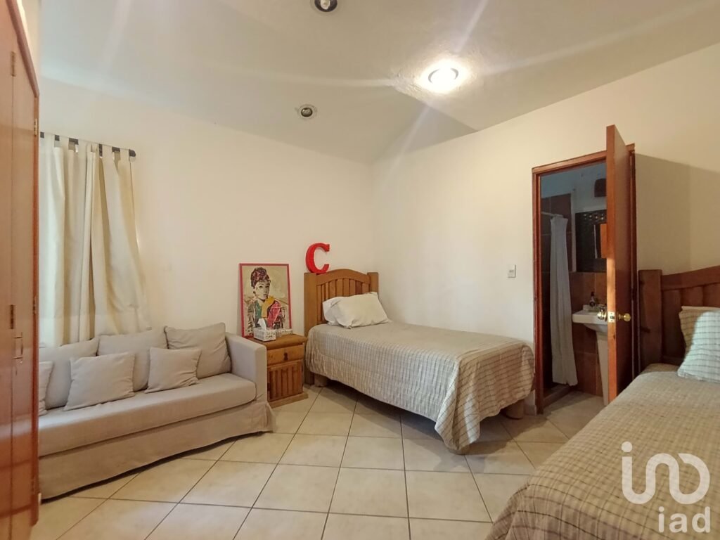 Casa con Alberca y Recamara en PB y Seguridad en Oaxtepec $5,500,000