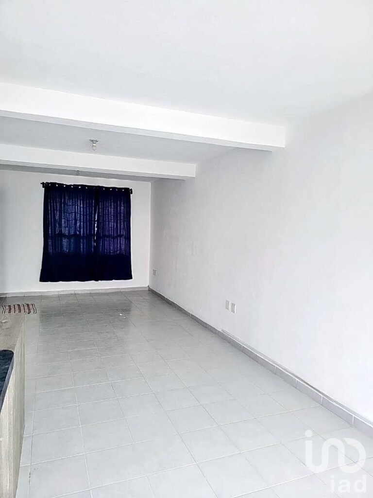 CASA EN RENTA EN VILLAS XALTIPA