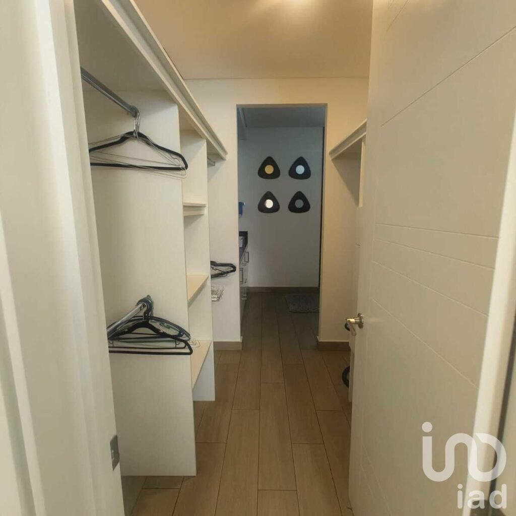 MODERNO DEPARTAMENTO AMUEBLADO EN VENTA