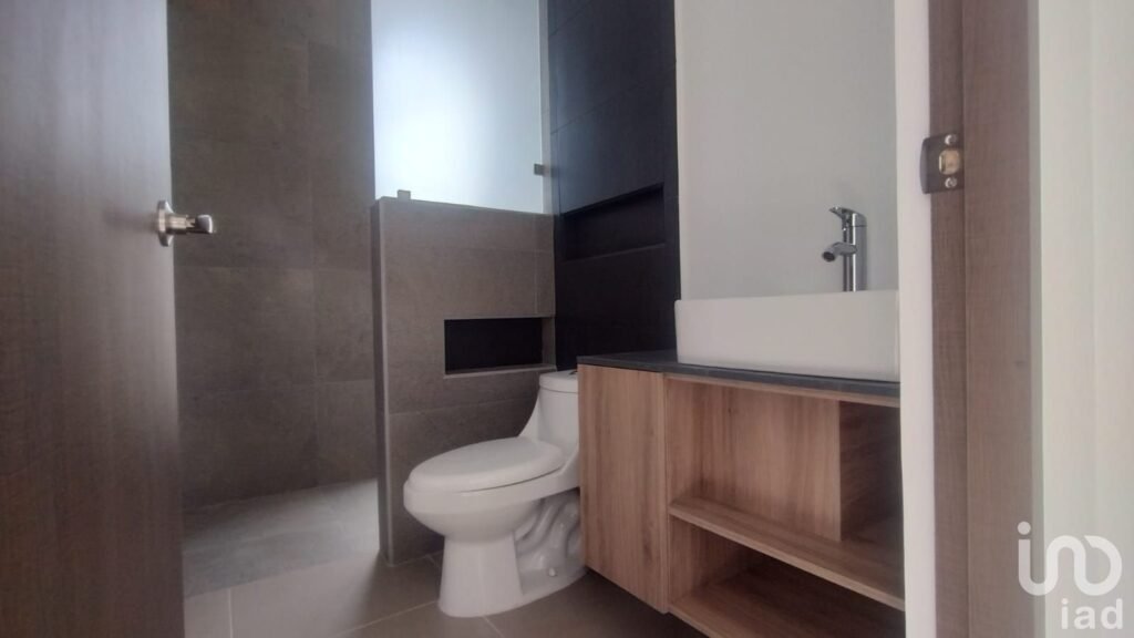 CASA EN VENTA EN EXCLUSIVA PRIVADA EN PACHUQUILLA,MINERAL DE LA REFORMA